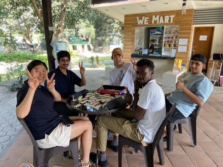 ①  A Truly Free and Comfortable Campus Life